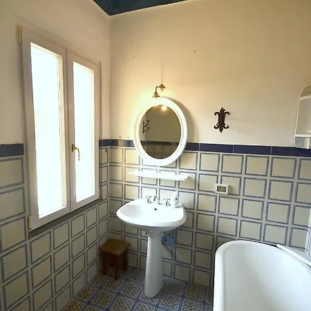 Sleeps 5 Wifi * Ravello